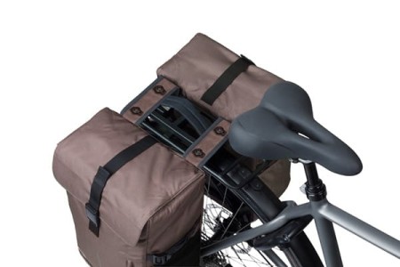 Torba na kierownicę BASIL MOVE HANDLEBAR BAG, KF z adapterem do mocowania, 7-8L, wodoodporna, Czarna (NEW 2025)