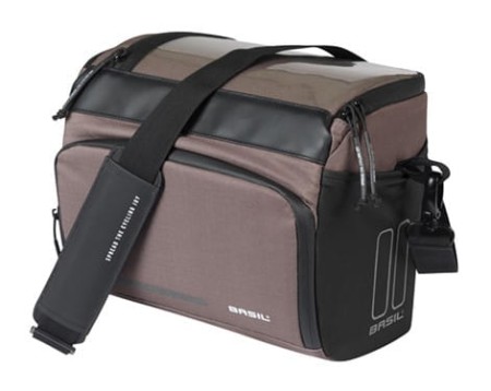 Torba na kierownicę BASIL MOVE HANDLEBAR BAG, KF z adapterem do mocowania, 7-8L, wodoodporna, Brown (NEW 2025) - rove.pl