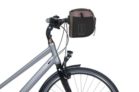Torba na kierownicę BASIL MOVE HANDLEBAR BAG, KF z adapterem do mocowania, 7-8L, wodoodporna, Brown (NEW 2025) - rove.pl
