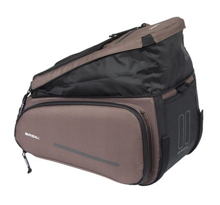 Torba na bagażnik BASIL MOV TRUNK BAG, Do stosowania z MIK, 10-26L, Wodoodporna, Brown (NEW 2025) - rove.pl