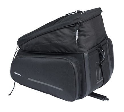 Torba na bagażnik BASIL MOV TRUNK BAG, MIK z adapterem do mocowania, 10-26L, Wodoodporna, Black (NEW 2025) - rove.pl