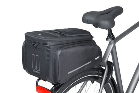 Torba na bagażnik BASIL MOV TRUNK BAG, MIK z adapterem do mocowania, 10-26L, Wodoodporna, Black (NEW 2025) - rove.pl