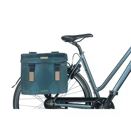 Torba na bagażnik BASIL ELEGANCE DOUBLE PANNIER BAG 40-49 Universal Bridge System, wodoodporna estate blue (NEW).webp
