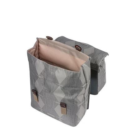 Torba na bagażnik BASIL ELEGANCE DOUBLE PANNIER BAG 40-49 Universal Bridge System, wodoodporna chateau taupe.webp