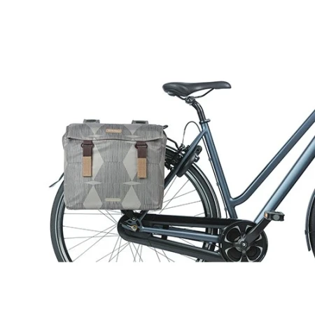 Torba na bagażnik BASIL ELEGANCE DOUBLE PANNIER BAG 40-49 Universal Bridge System, wodoodporna chateau taupe.webp