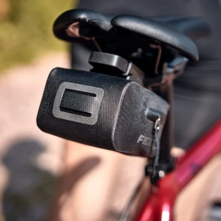 Torebka podsiodłowa Fidlock PUSH 400 czarna + baza 09176(BLK).webp