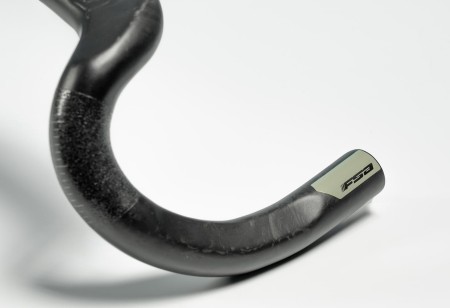 Kierownica FSA K-Force AGX Loop UD Carbon 440mm (szer. na klamkach)
