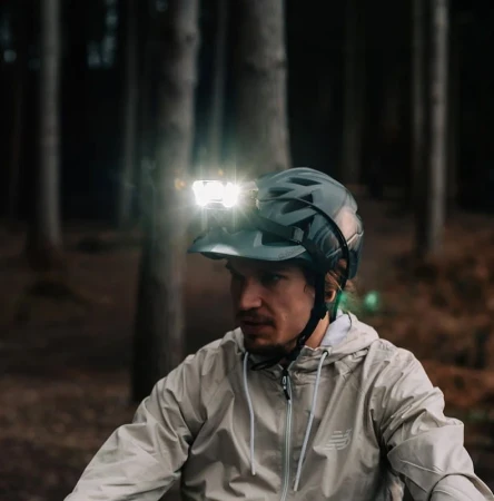 Lampka przednia MAGICSHINE MONTEER 12000, 12000 lumenów.webp