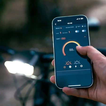 Lampka przednia MAGICSHINE MONTEER 12000, 12000 lumenów.webp