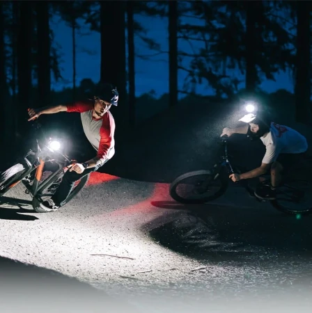 Lampka przednia mtb MAGICSHINE MONTEER 8000S V2.0, 8000 lumenów (NEW) .webp