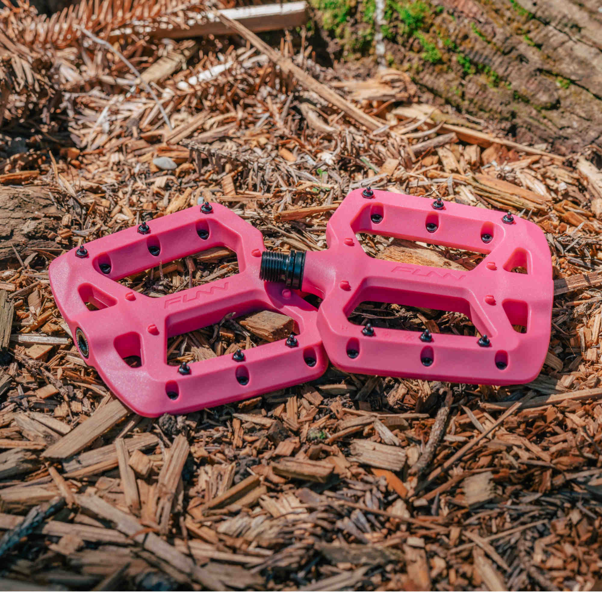 FUNN pedały TAIPAN różowe - rove.pl