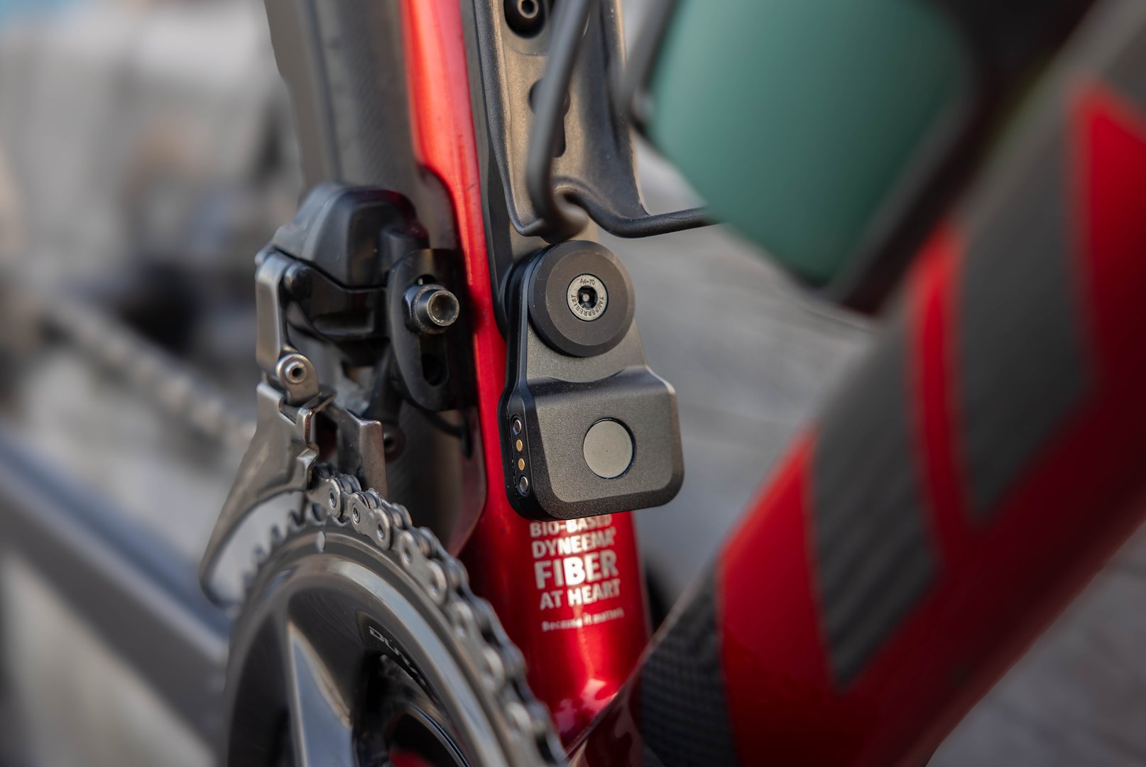 Lokalizator i alarm Quad Lock Bike Alarm & Finder - rove.pl
