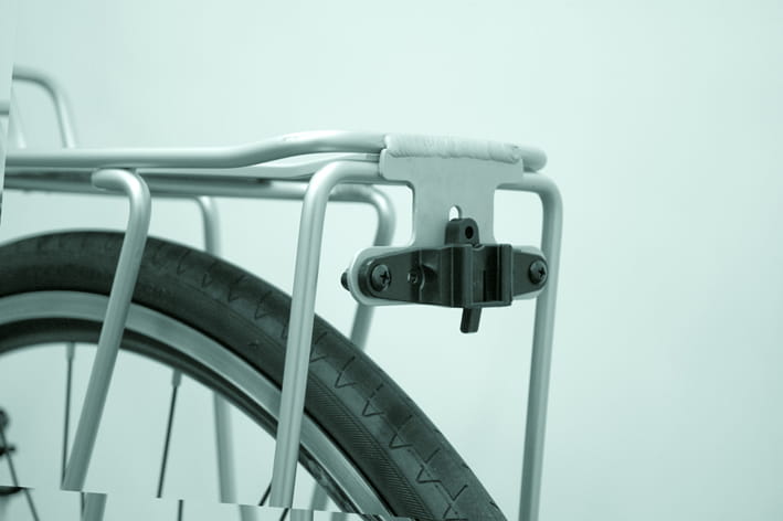 Uchwyt do lamp na bagażnik Cateye - nowy montaz na 50 lub 80 mm