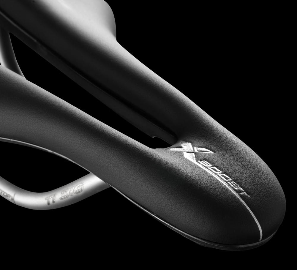 Siodło SELLE ITALIA SLR BOOST X-CROSS TI316 SUPERFLOW L (id match L3), TI 316 Rail, Fibra-Tek, 200g
