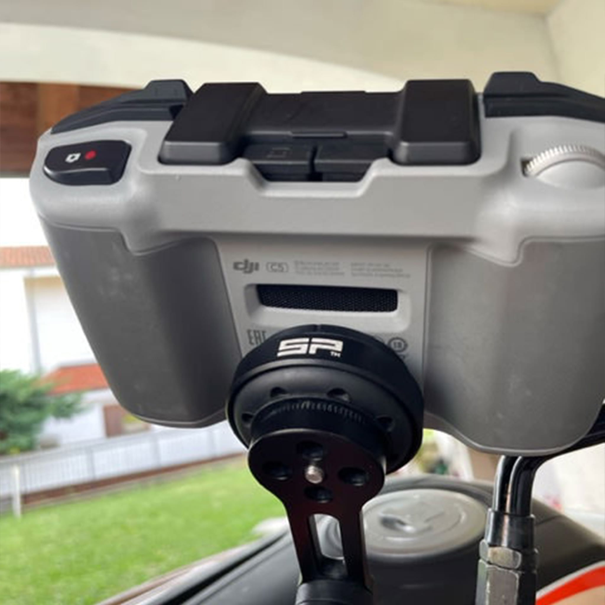 Uniwersalny adapter przylepiec SP Connect+ Mini